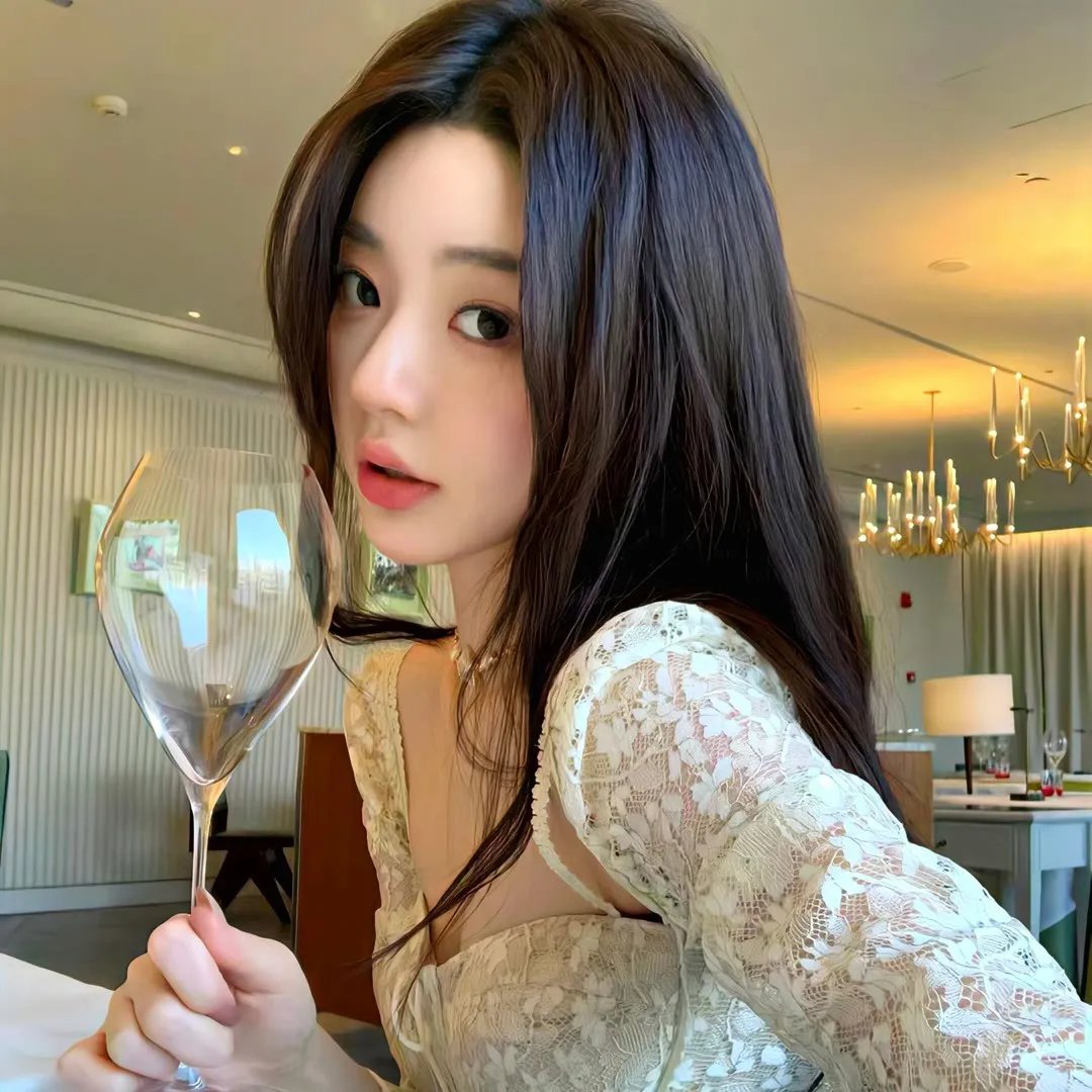 彩凤云裳